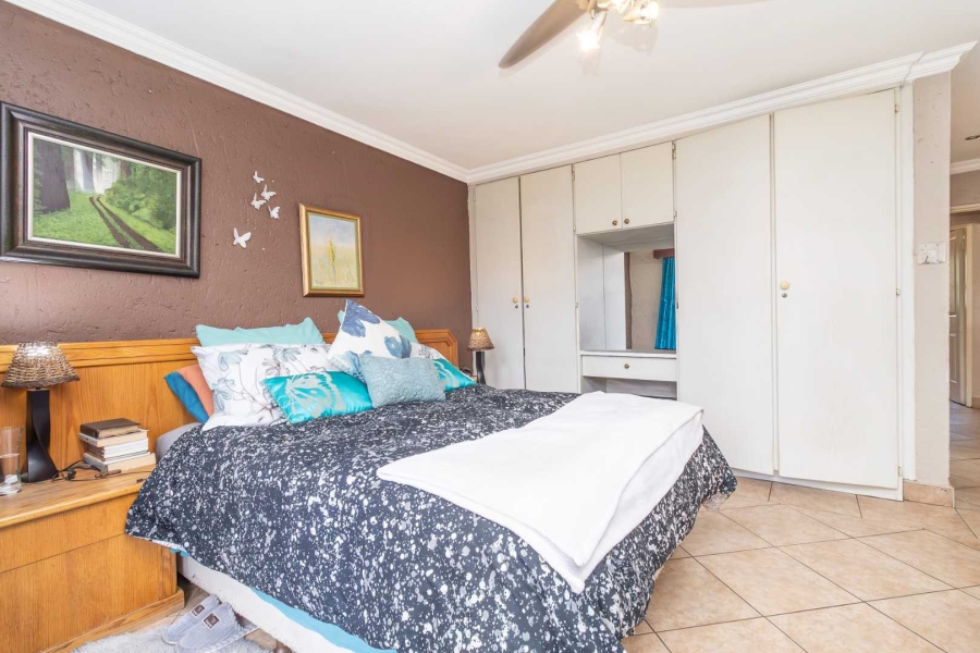 3 Bedroom Property for Sale in Little Falls Gauteng