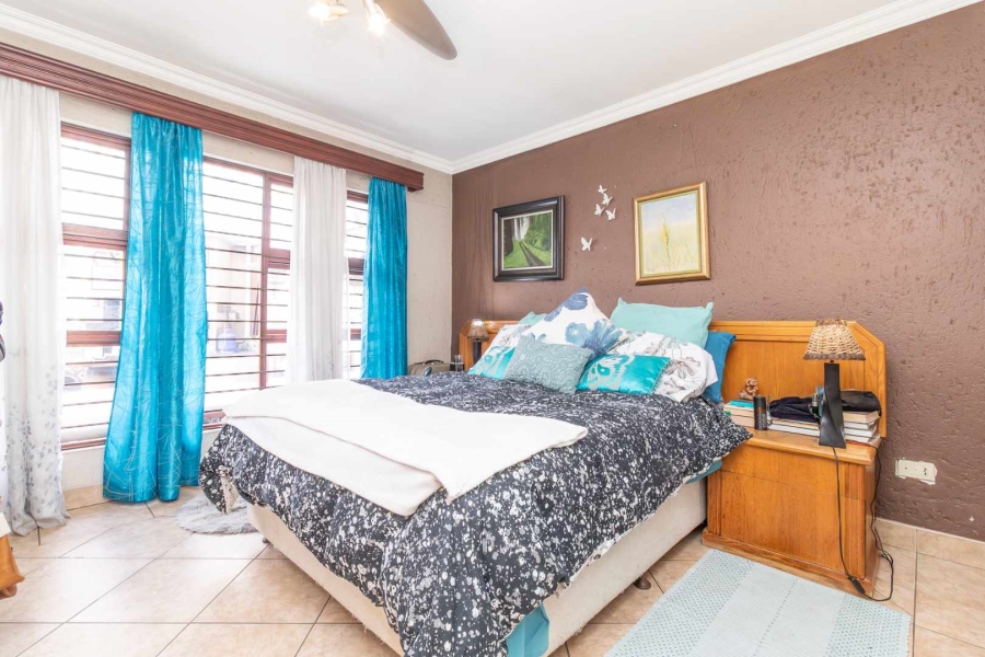 3 Bedroom Property for Sale in Little Falls Gauteng