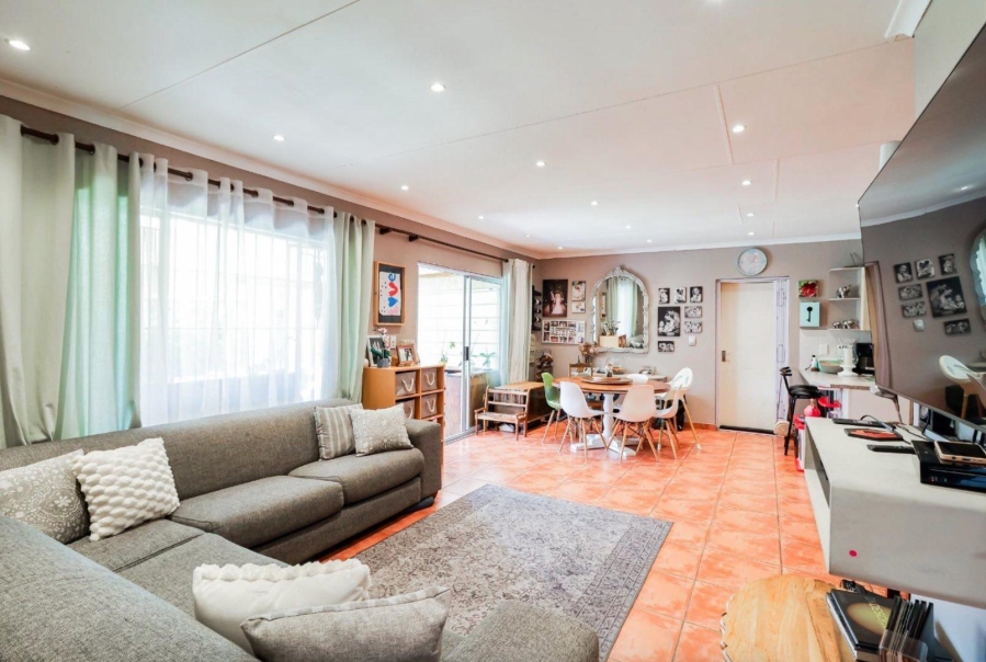 3 Bedroom Property for Sale in Radiokop Gauteng