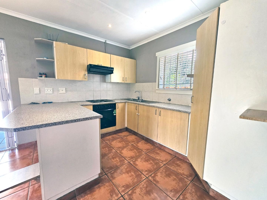3 Bedroom Property for Sale in Radiokop Gauteng