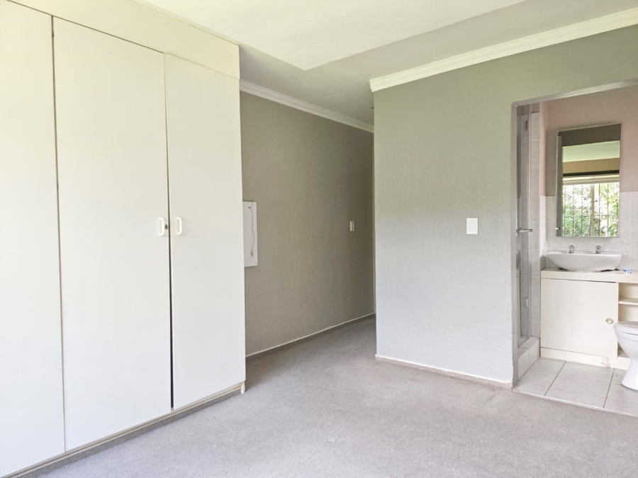 3 Bedroom Property for Sale in Radiokop Gauteng