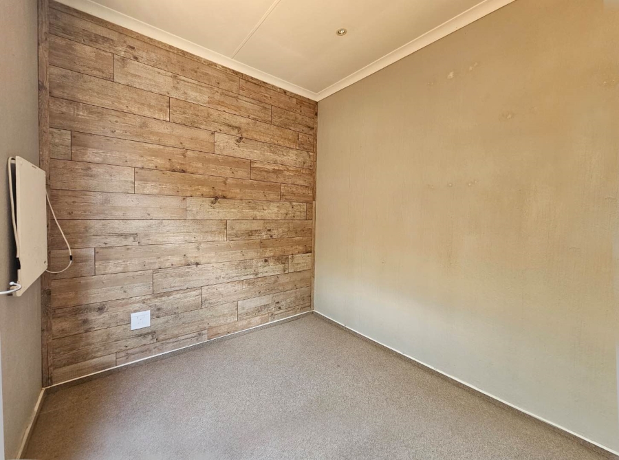 3 Bedroom Property for Sale in Radiokop Gauteng