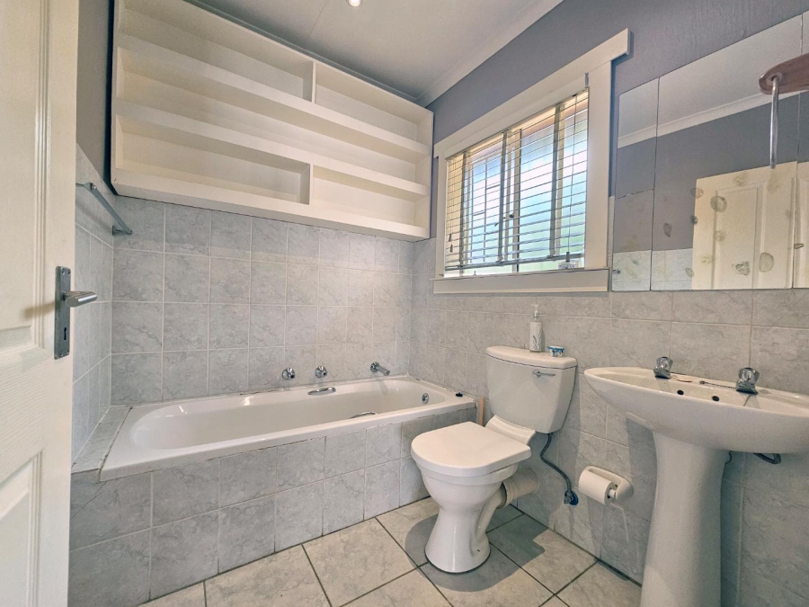 3 Bedroom Property for Sale in Radiokop Gauteng