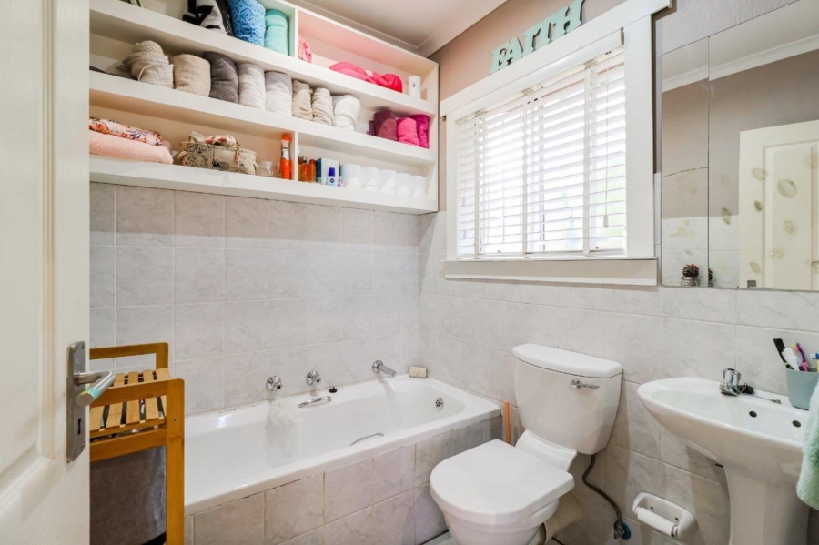 3 Bedroom Property for Sale in Radiokop Gauteng