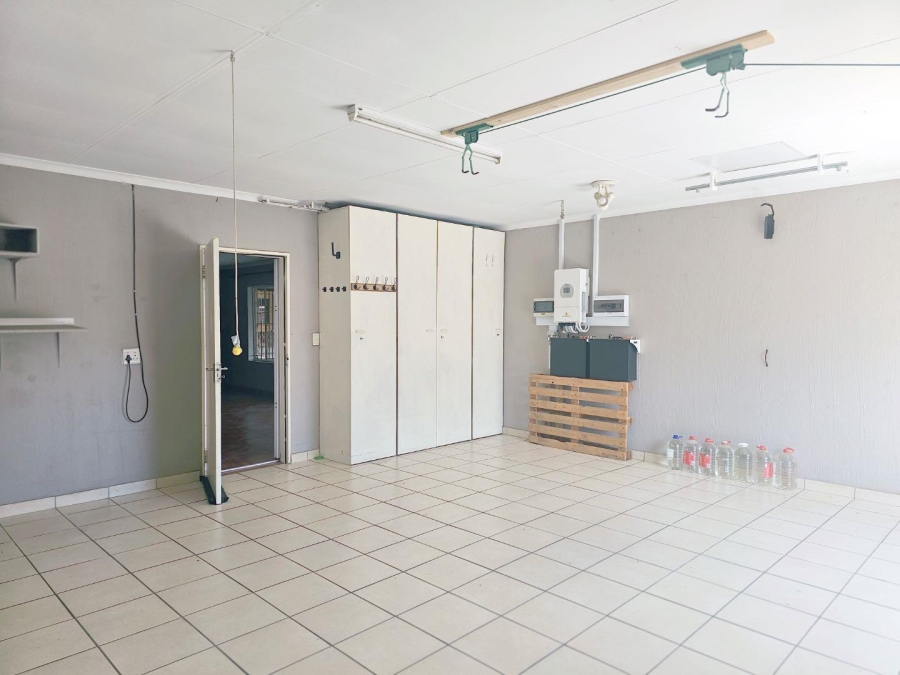 3 Bedroom Property for Sale in Radiokop Gauteng