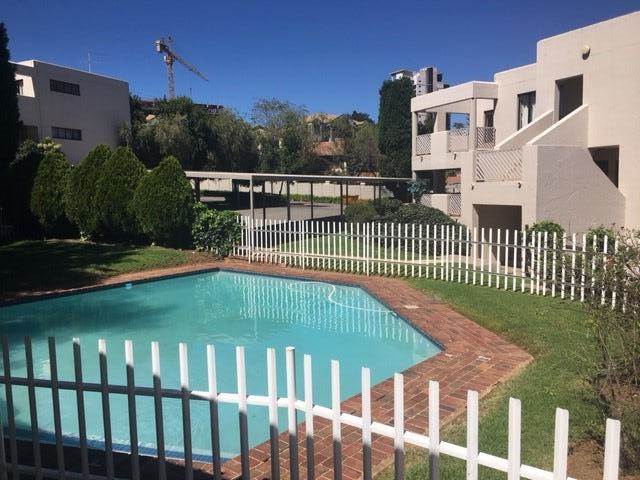 To Let 1 Bedroom Property for Rent in Benmore Gardens Gauteng
