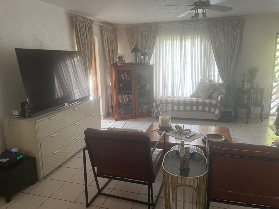 To Let 2 Bedroom Property for Rent in Craighall Park Gauteng