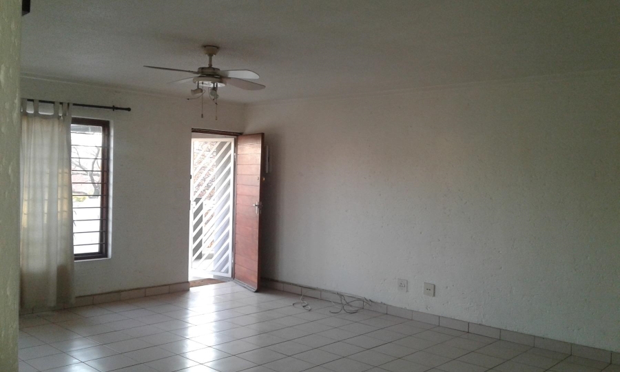 To Let 2 Bedroom Property for Rent in Craighall Park Gauteng