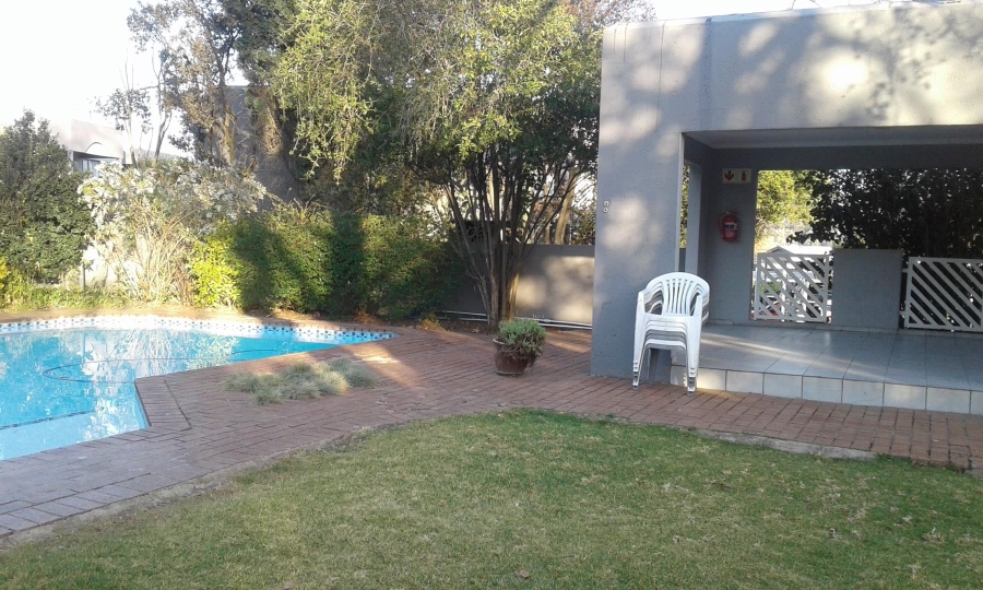 To Let 2 Bedroom Property for Rent in Craighall Park Gauteng