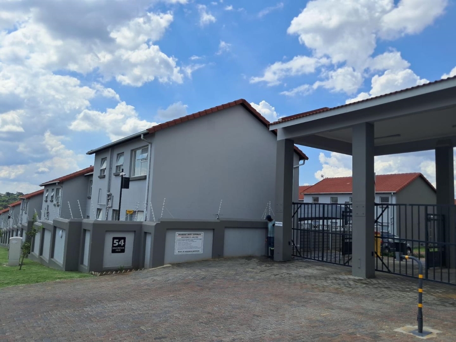 2 Bedroom Property for Sale in Vorna Valley Gauteng