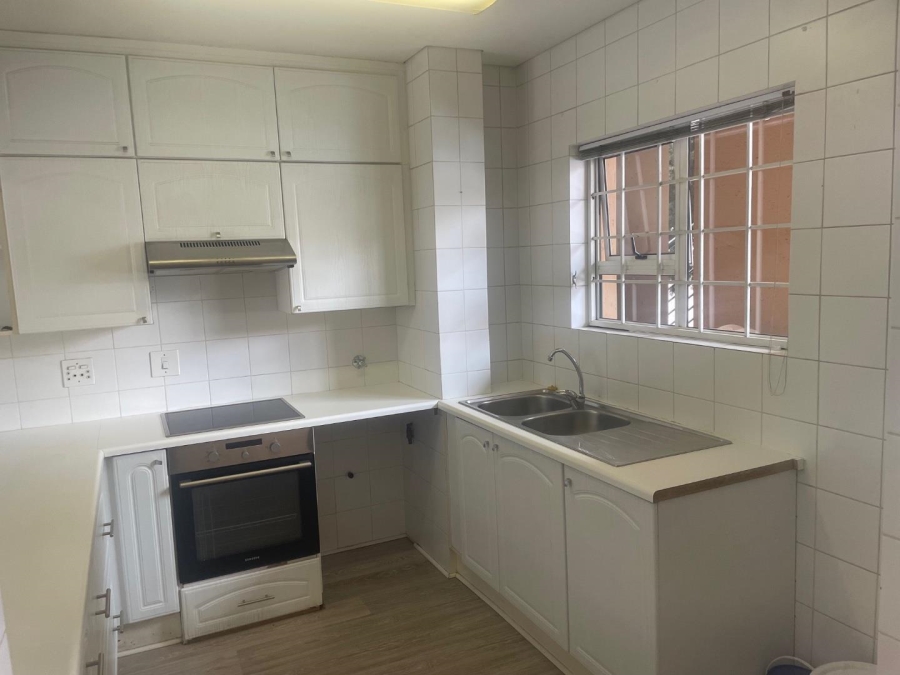 To Let 1 Bedroom Property for Rent in Riviera Gauteng