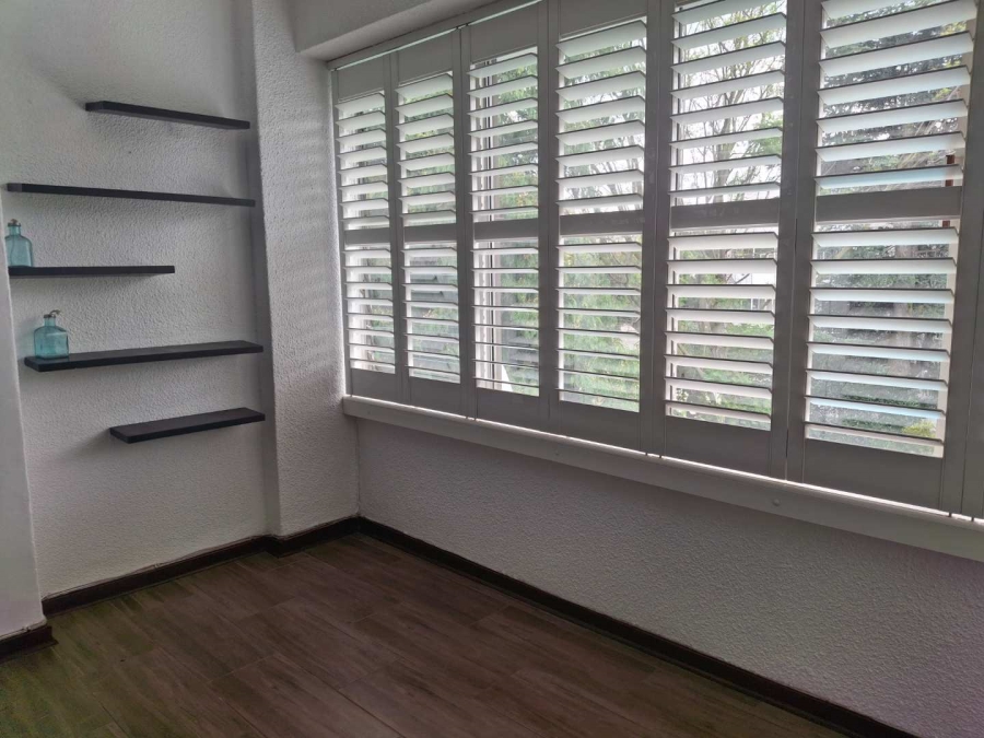 To Let 2 Bedroom Property for Rent in Illovo Gauteng