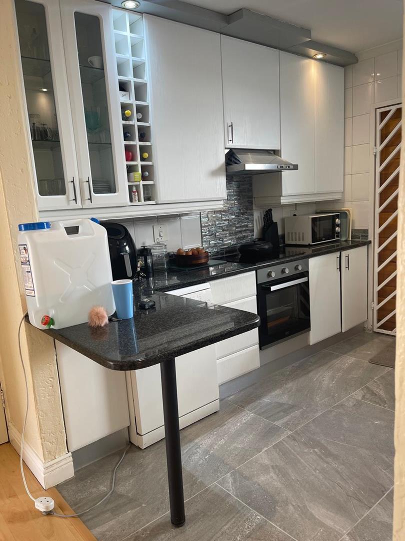 To Let 3 Bedroom Property for Rent in Morningside Gauteng