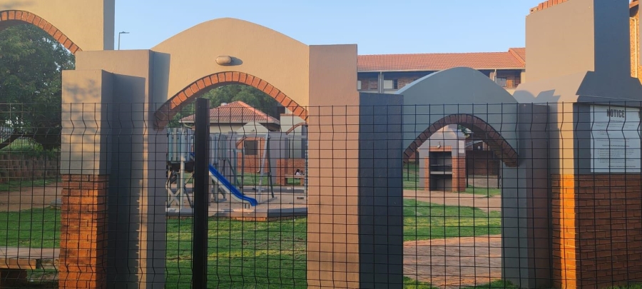 2 Bedroom Property for Sale in Carlswald North Gauteng