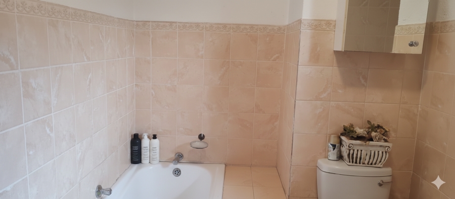 2 Bedroom Property for Sale in Carlswald North Gauteng