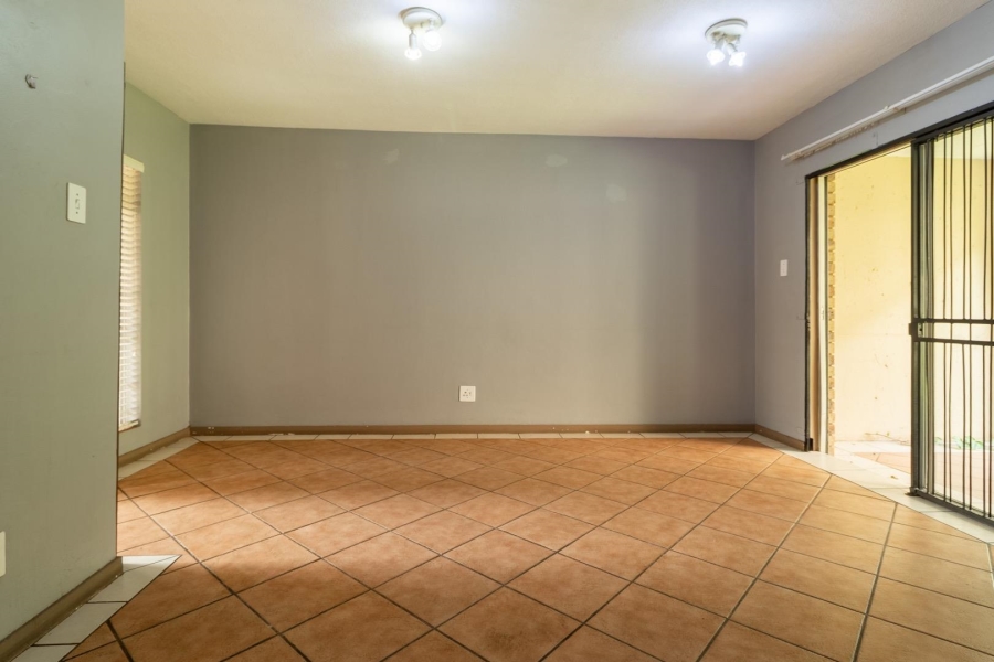 2 Bedroom Property for Sale in Olympus AH Gauteng