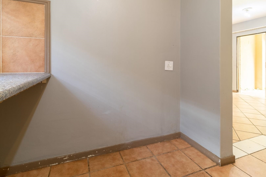 2 Bedroom Property for Sale in Olympus AH Gauteng