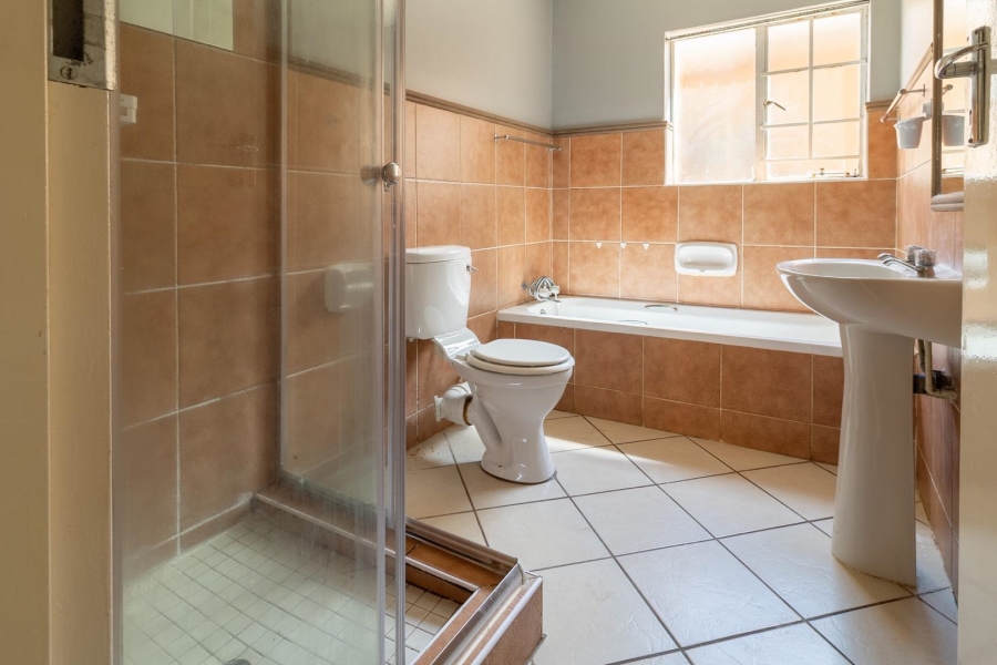 2 Bedroom Property for Sale in Olympus AH Gauteng