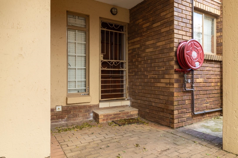2 Bedroom Property for Sale in Olympus AH Gauteng