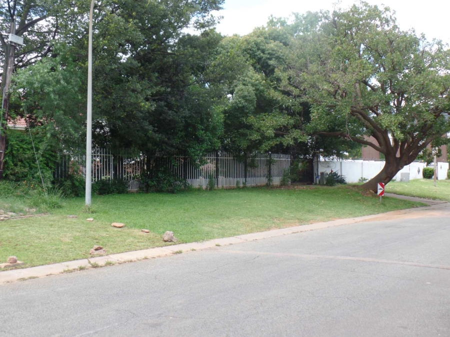 0 Bedroom Property for Sale in Waterkloof Glen Gauteng