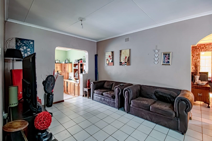 6 Bedroom Property for Sale in Valhalla Gauteng