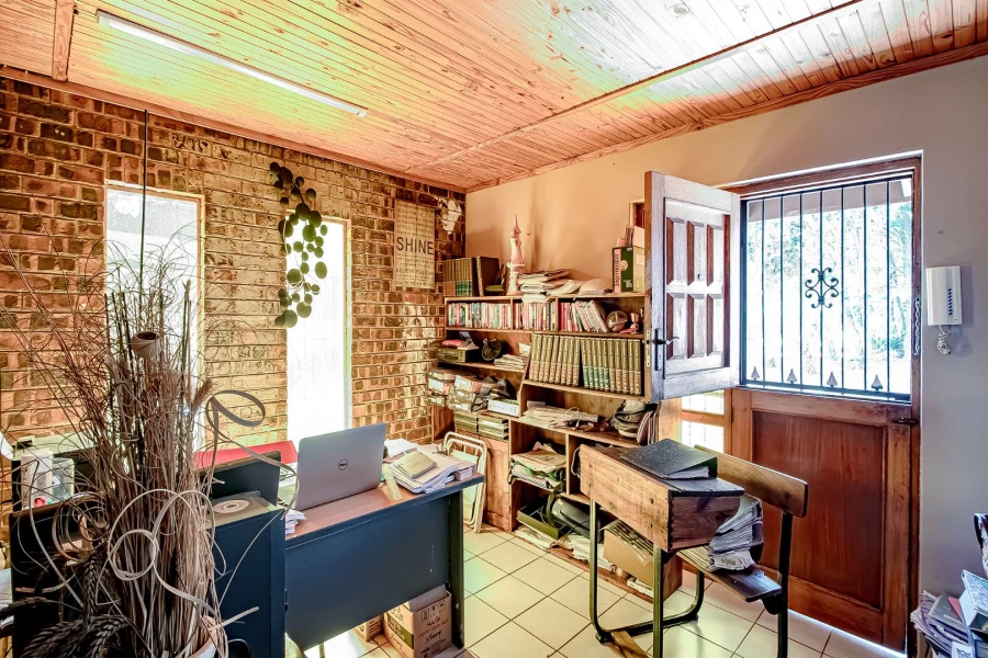 6 Bedroom Property for Sale in Valhalla Gauteng