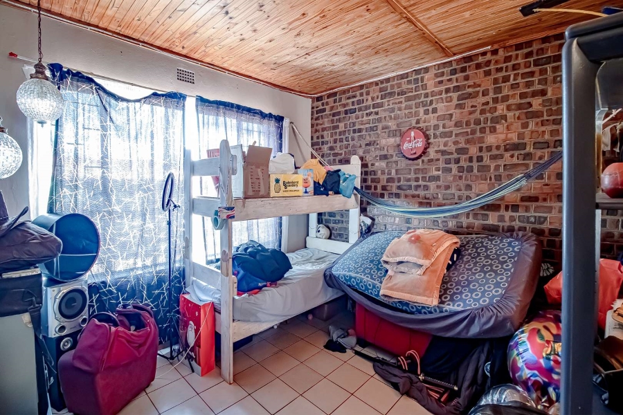 6 Bedroom Property for Sale in Valhalla Gauteng