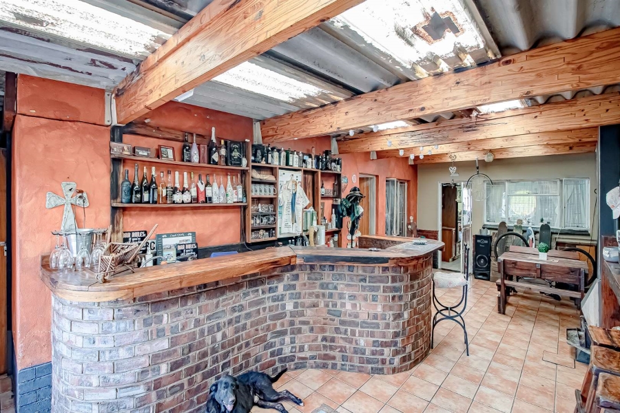 6 Bedroom Property for Sale in Valhalla Gauteng