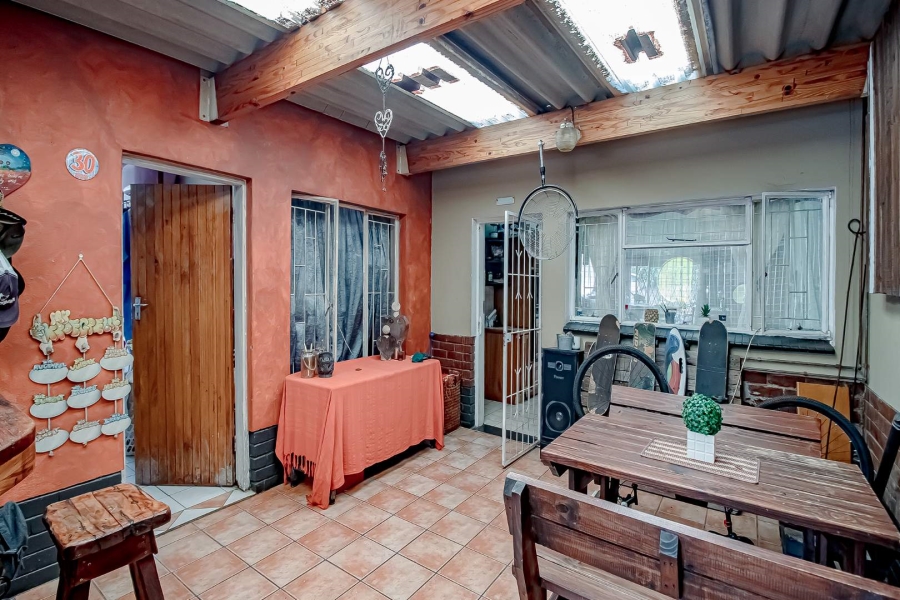 6 Bedroom Property for Sale in Valhalla Gauteng