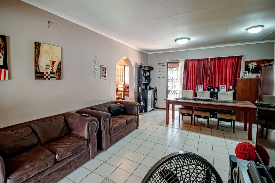 6 Bedroom Property for Sale in Valhalla Gauteng