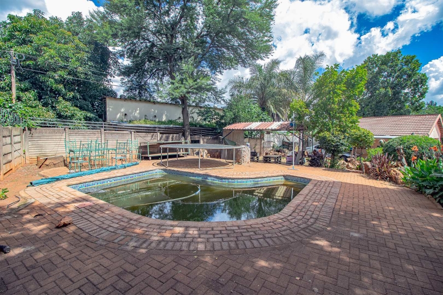 6 Bedroom Property for Sale in Valhalla Gauteng