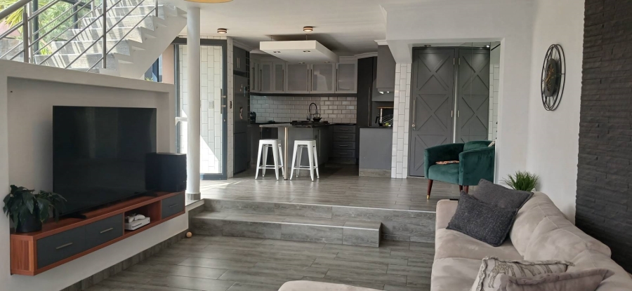 3 Bedroom Property for Sale in Bassonia Gauteng