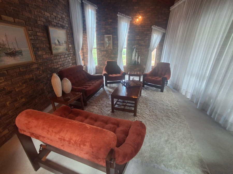 3 Bedroom Property for Sale in Mulbarton Gauteng