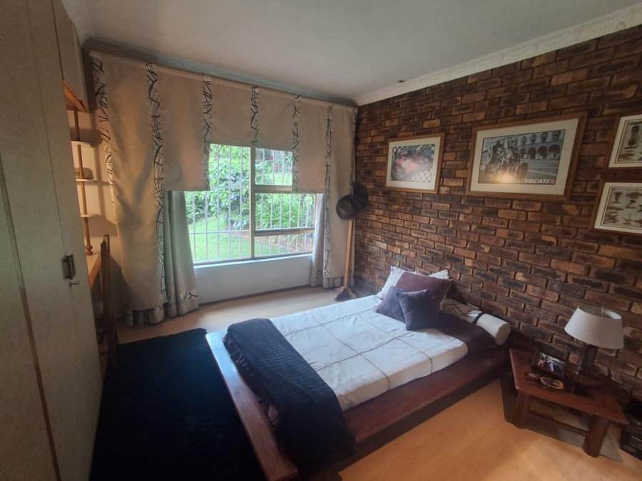 3 Bedroom Property for Sale in Mulbarton Gauteng