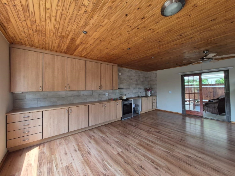 To Let 2 Bedroom Property for Rent in Brackenhurst Gauteng