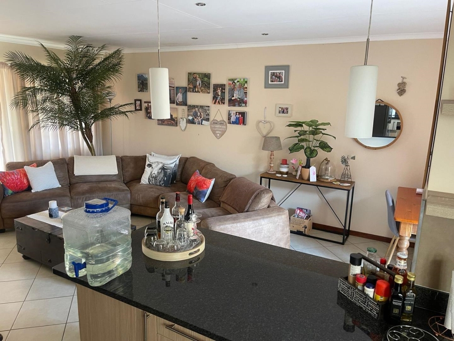 2 Bedroom Property for Sale in Mooikloof Ridge Gauteng