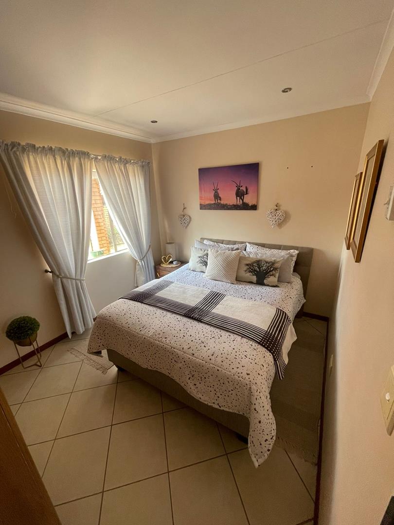 2 Bedroom Property for Sale in Mooikloof Ridge Gauteng