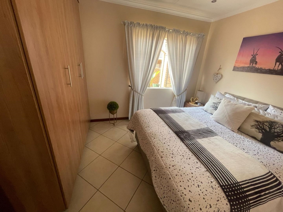 2 Bedroom Property for Sale in Mooikloof Ridge Gauteng