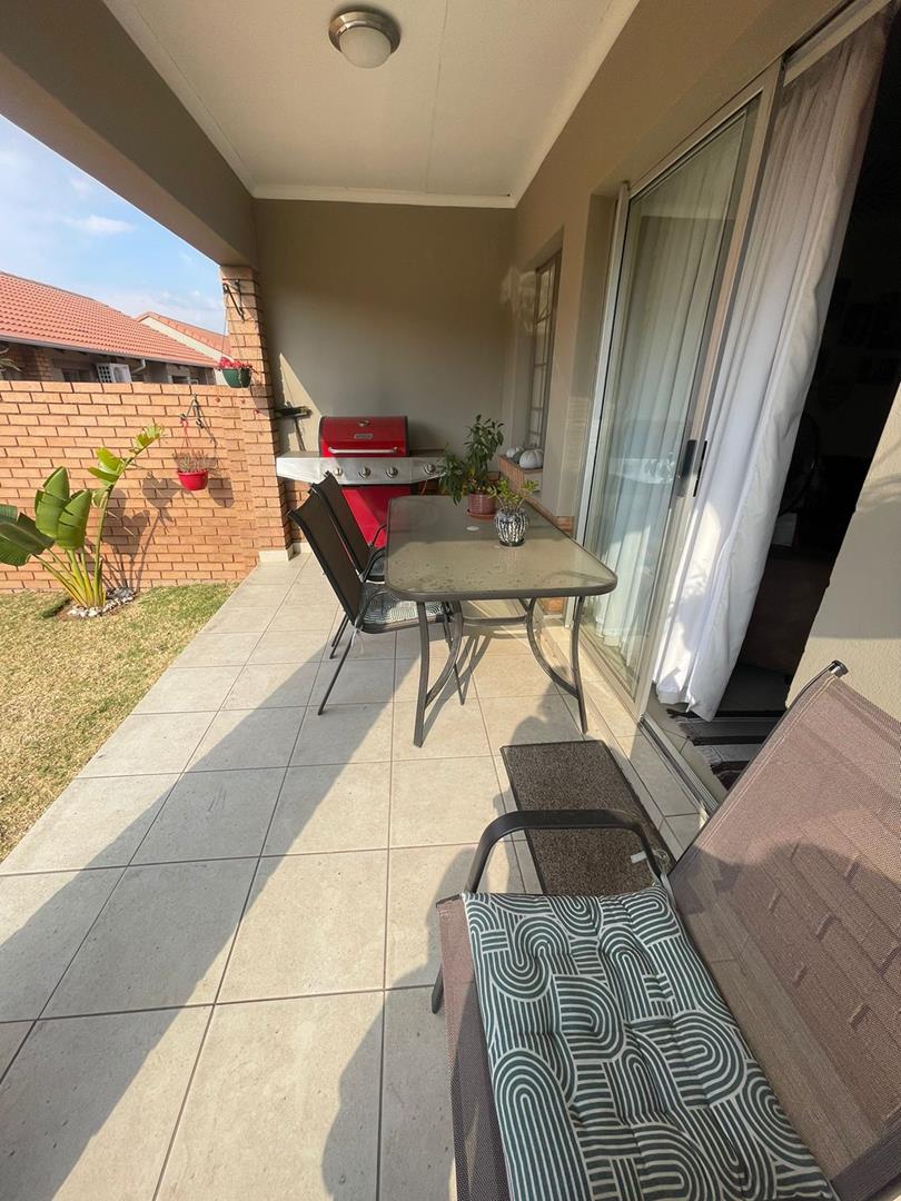 2 Bedroom Property for Sale in Mooikloof Ridge Gauteng