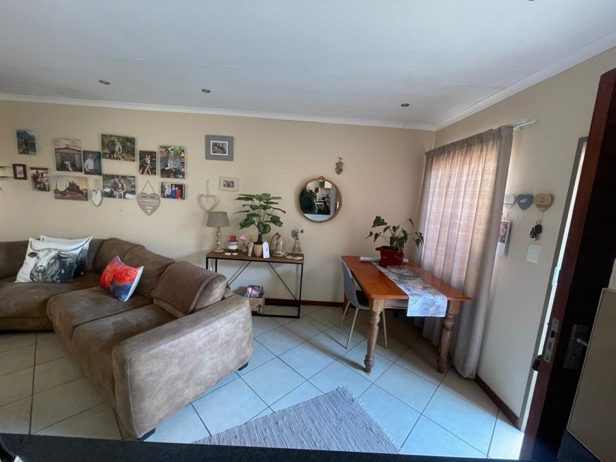 2 Bedroom Property for Sale in Mooikloof Ridge Gauteng