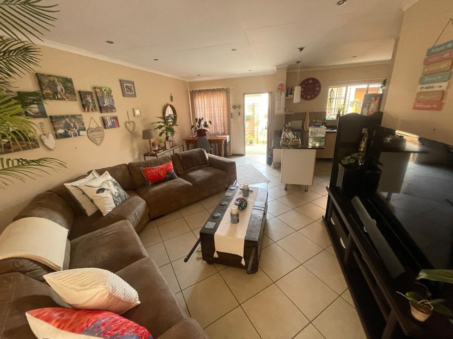 2 Bedroom Property for Sale in Mooikloof Ridge Gauteng