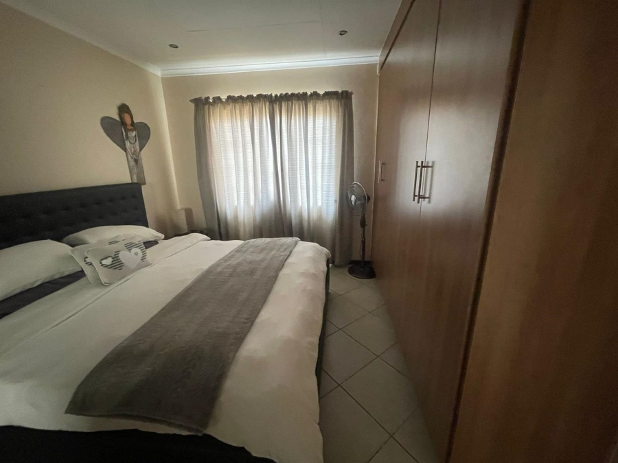2 Bedroom Property for Sale in Mooikloof Ridge Gauteng