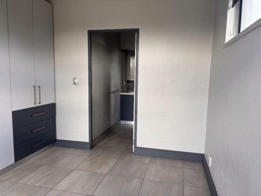 1 Bedroom Property for Sale in Menlo Park Gauteng