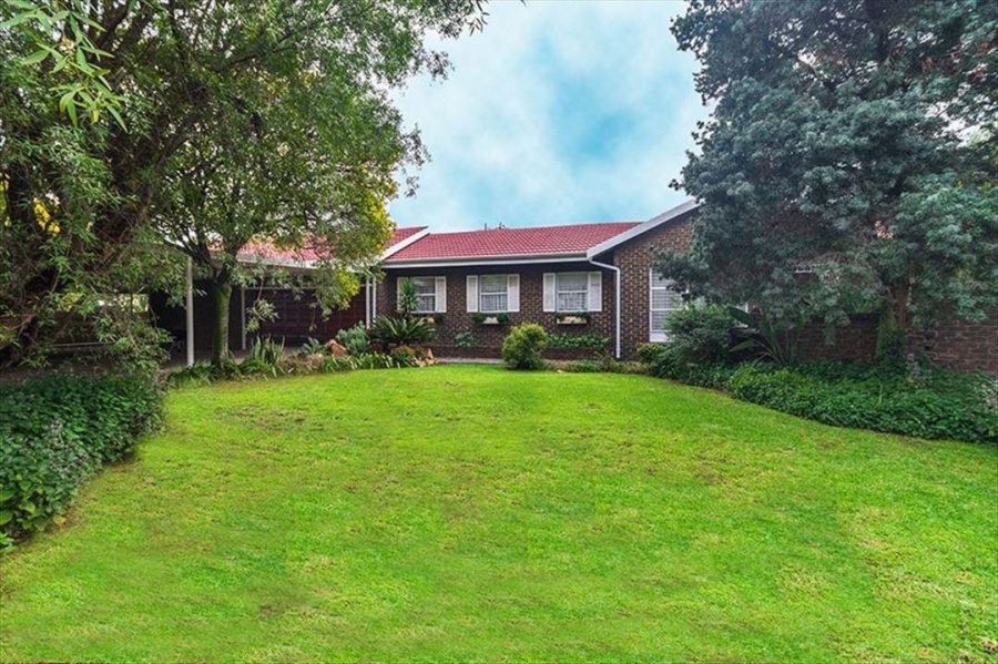 4 Bedroom Property for Sale in Sunward Park Gauteng