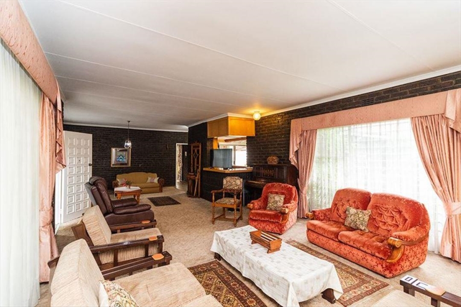 4 Bedroom Property for Sale in Sunward Park Gauteng