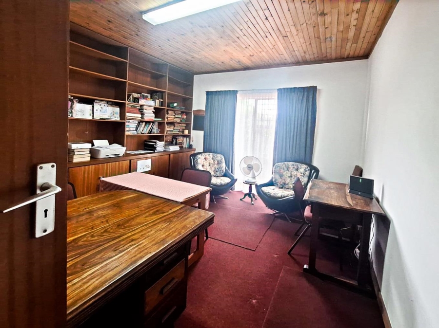 4 Bedroom Property for Sale in Garsfontein Gauteng