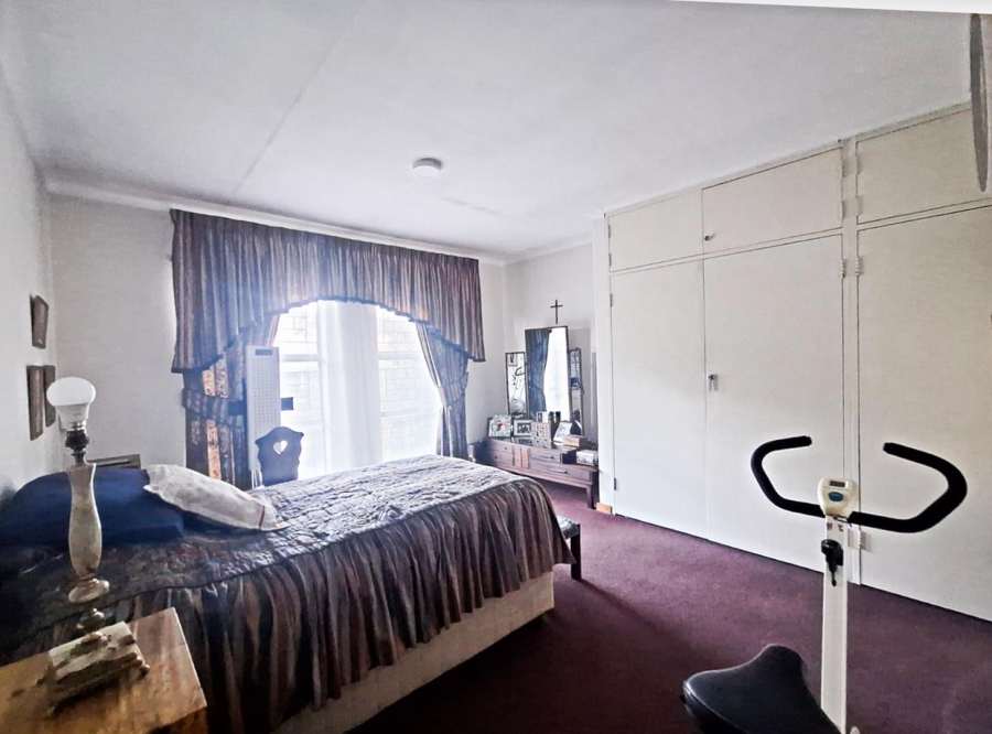 4 Bedroom Property for Sale in Garsfontein Gauteng