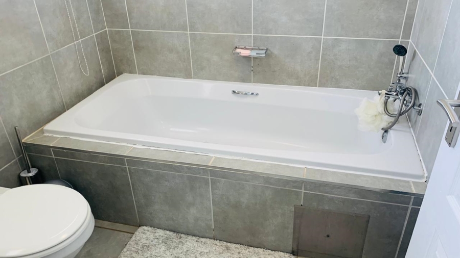 3 Bedroom Property for Sale in Roodeplaat Gauteng