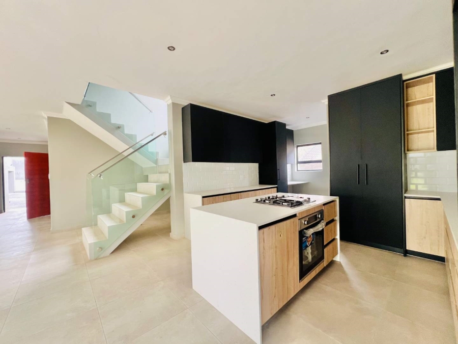 4 Bedroom Property for Sale in Roodeplaat Gauteng