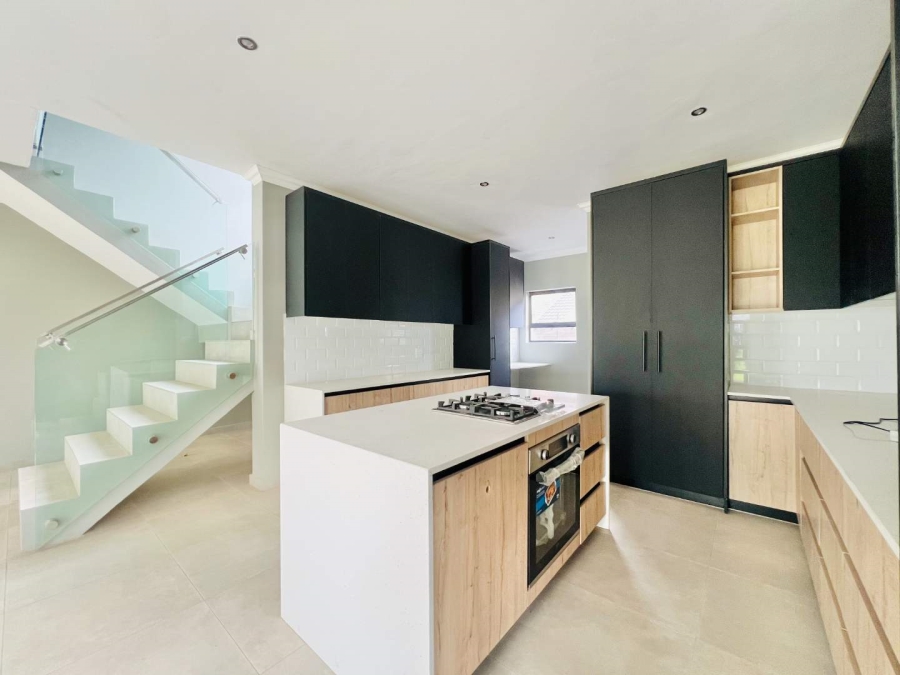 4 Bedroom Property for Sale in Roodeplaat Gauteng